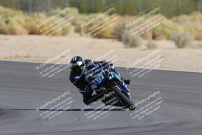 media/Oct-08-2022-SoCal Trackdays (Sat) [[1fc3beec89]]/Turn 10 (945am)/